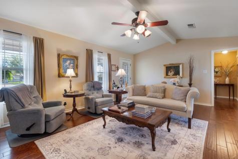 211 W Driftwood Drive Fredericksburg TX 78624