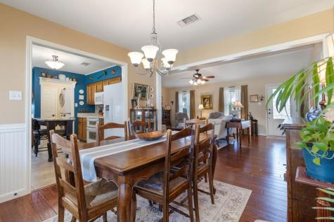211 W Driftwood Drive Fredericksburg TX 78624