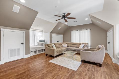 419 E Travis Street Fredericksburg TX 78624
