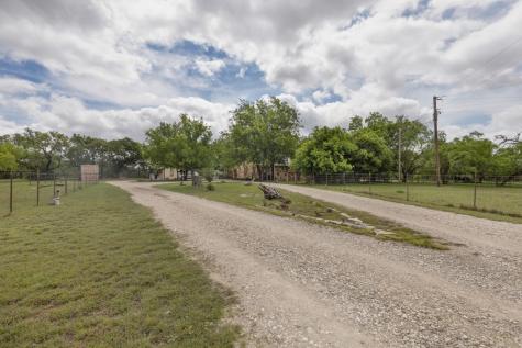1237 Hollmig Lane Fredericksburg TX 78642