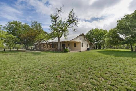 1237 Hollmig Lane Fredericksburg TX 78642