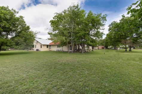 1237 Hollmig Lane Fredericksburg TX 78642