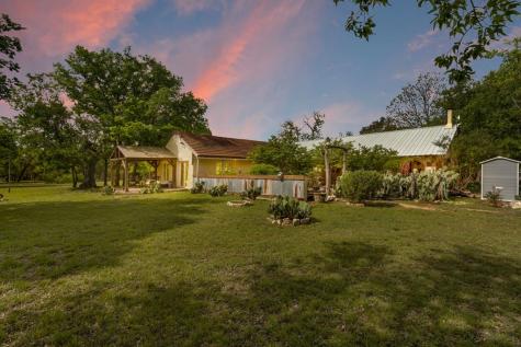 1237 Hollmig Lane Fredericksburg TX 78642