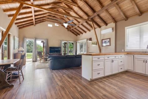 1237 Hollmig Lane Fredericksburg TX 78642