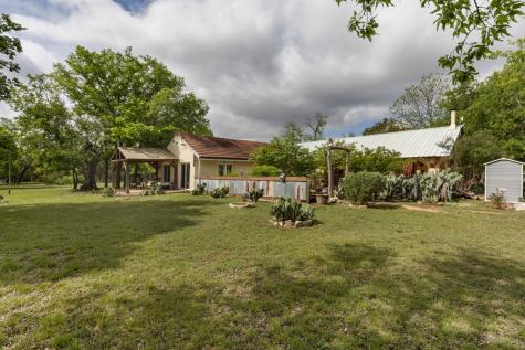 1237 Hollmig Lane Fredericksburg TX 78642