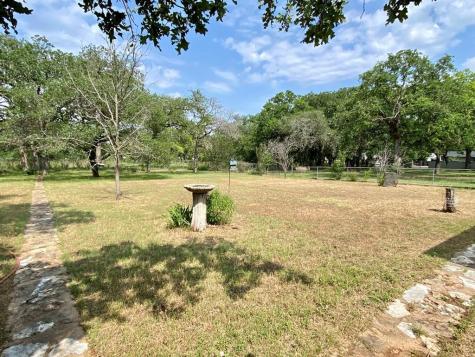 1206 Crenwelge Drive Fredericksburg TX 78624