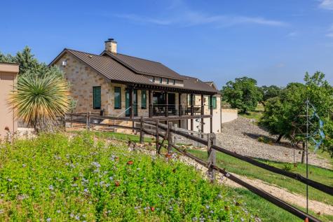 220 N Spies Ridge Drive Fredericksburg TX 78624
