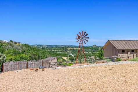 220 N Spies Ridge Drive Fredericksburg TX 78624