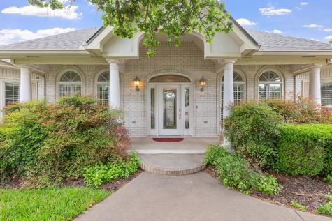 2208 Amberstone Fredericksburg TX 78624