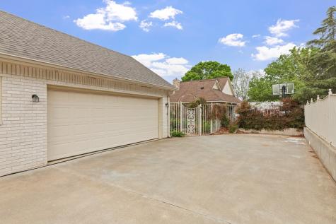 2208 Amberstone Fredericksburg TX 78624