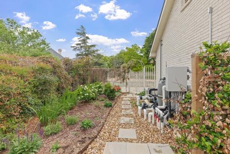 2208 Amberstone Fredericksburg TX 78624