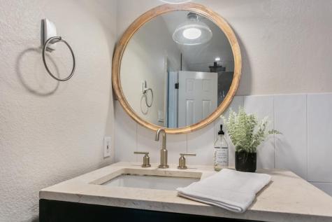 803 N Bowie Fredericksburg TX 78624