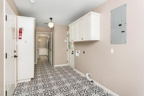 803 N Bowie Fredericksburg TX 78624