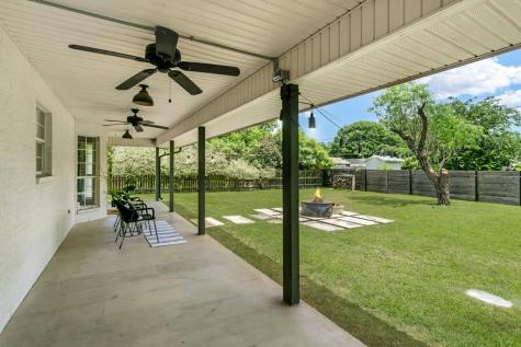 803 N Bowie Fredericksburg TX 78624