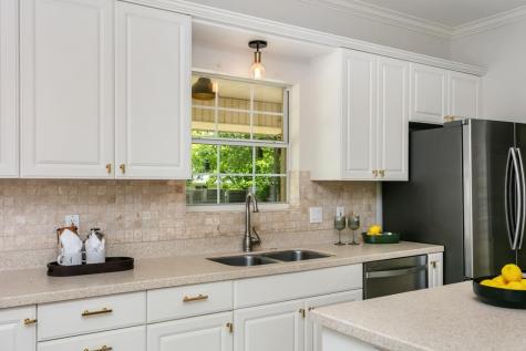 803 N Bowie Fredericksburg TX 78624