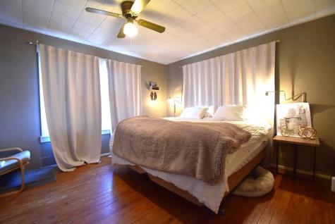 806 N Crockett Street Fredericksburg TX 78624