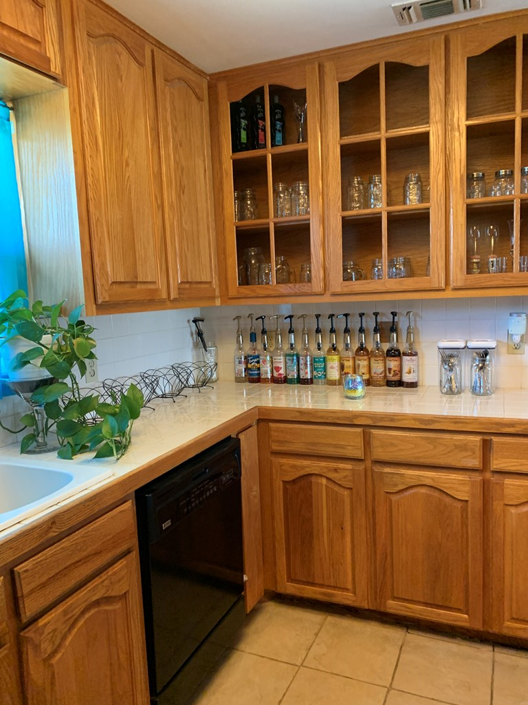 904 Carey Avenue Brady TX 76825