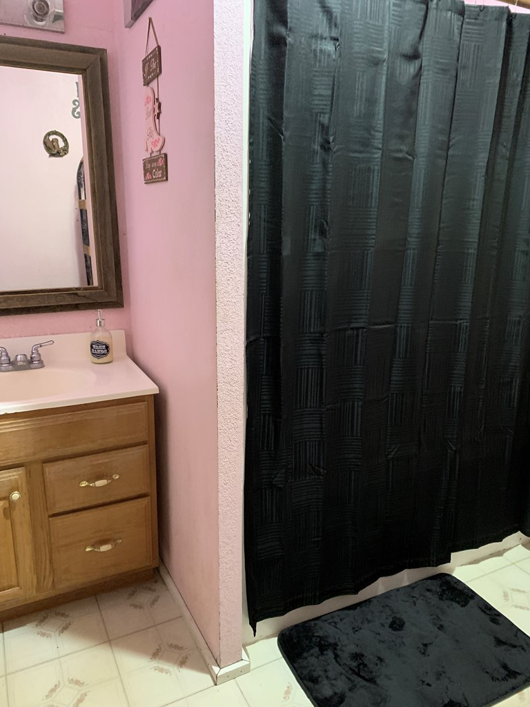 904 Carey Avenue Brady TX 76825