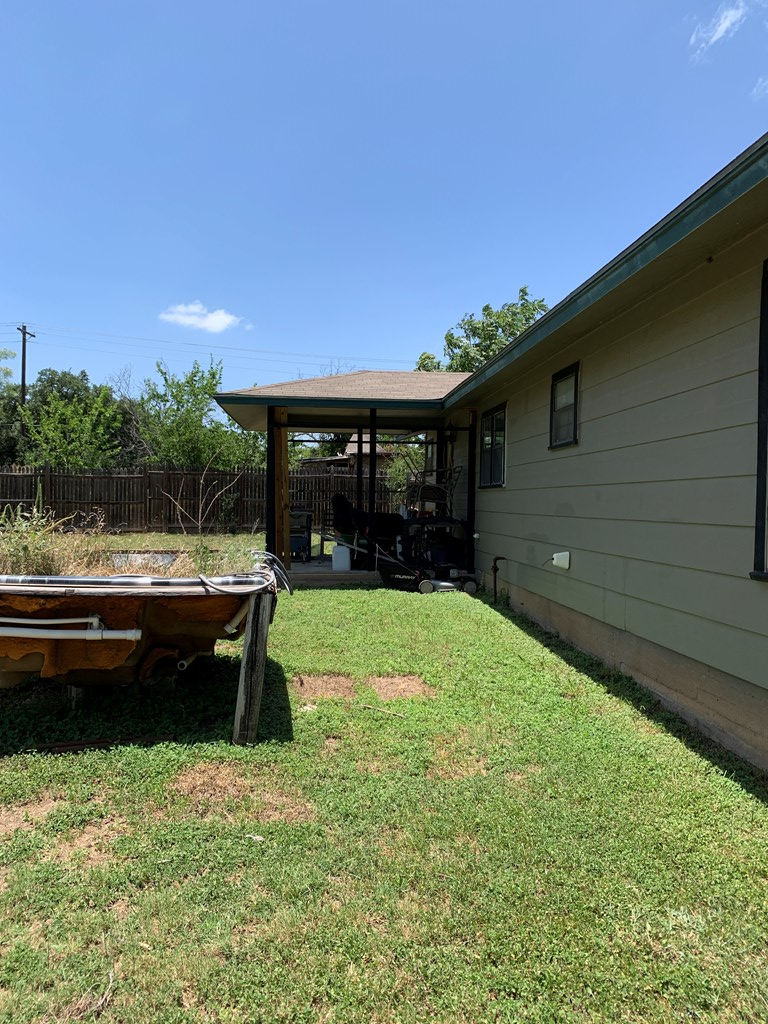 904 Carey Avenue Brady TX 76825