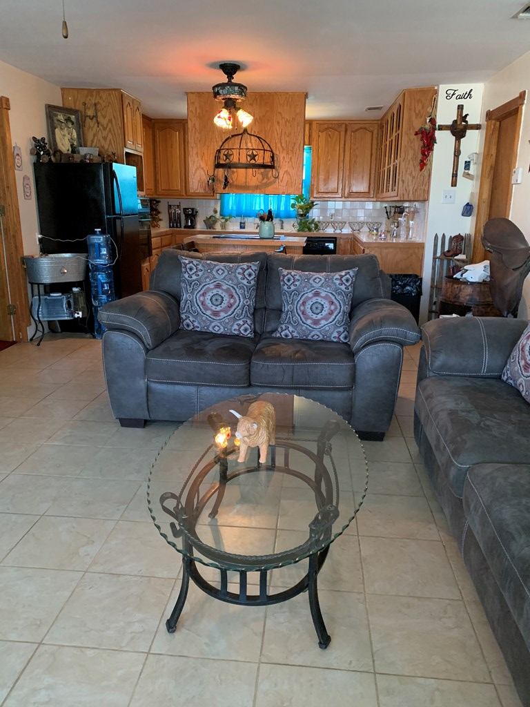904 Carey Avenue Brady TX 76825