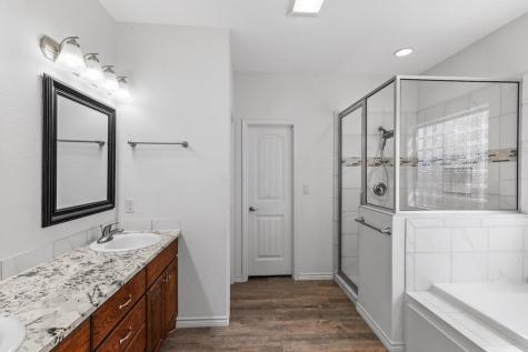 143 Stonewood Fredericksburg TX 78624