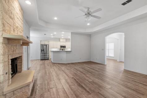 143 Stonewood Fredericksburg TX 78624