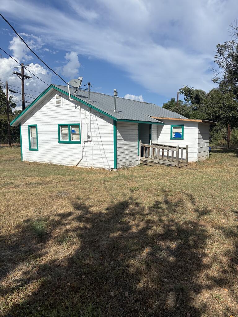 624 N Spring Street Mason TX 76856