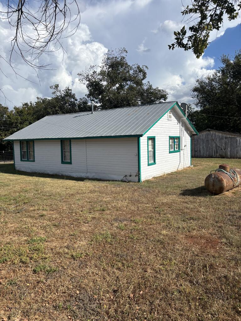 624 N Spring Street Mason TX 76856