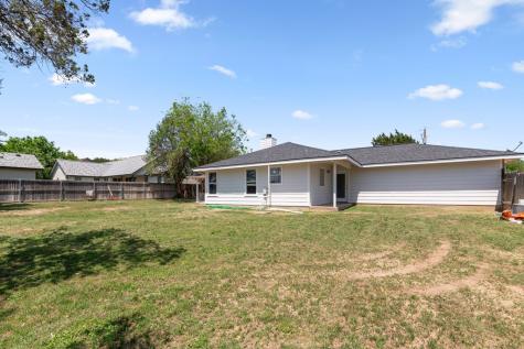 200 Red Oak Lane Ingram TX 78025