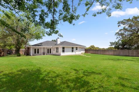 200 Red Oak Lane Ingram TX 78025
