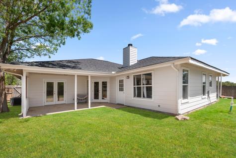 200 Red Oak Lane Ingram TX 78025