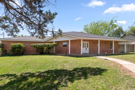 200 Red Oak Lane Ingram TX 78025