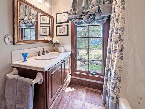 815 Oxen Trail Fredericksburg TX 78624