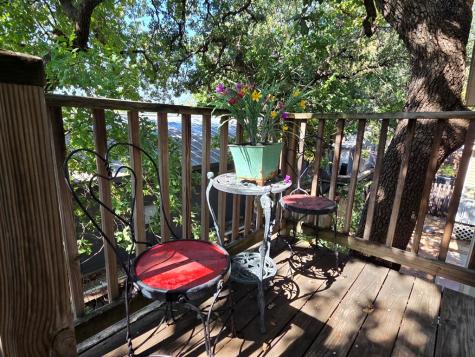 109 W Travis Street Fredericksburg TX 78624