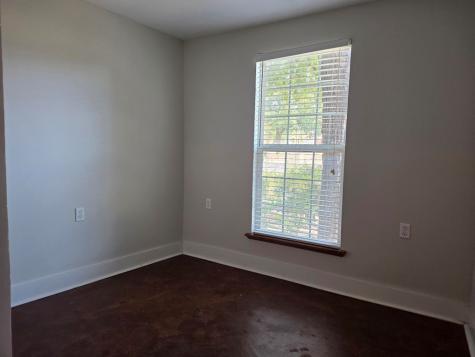 109 W Travis Street Fredericksburg TX 78624