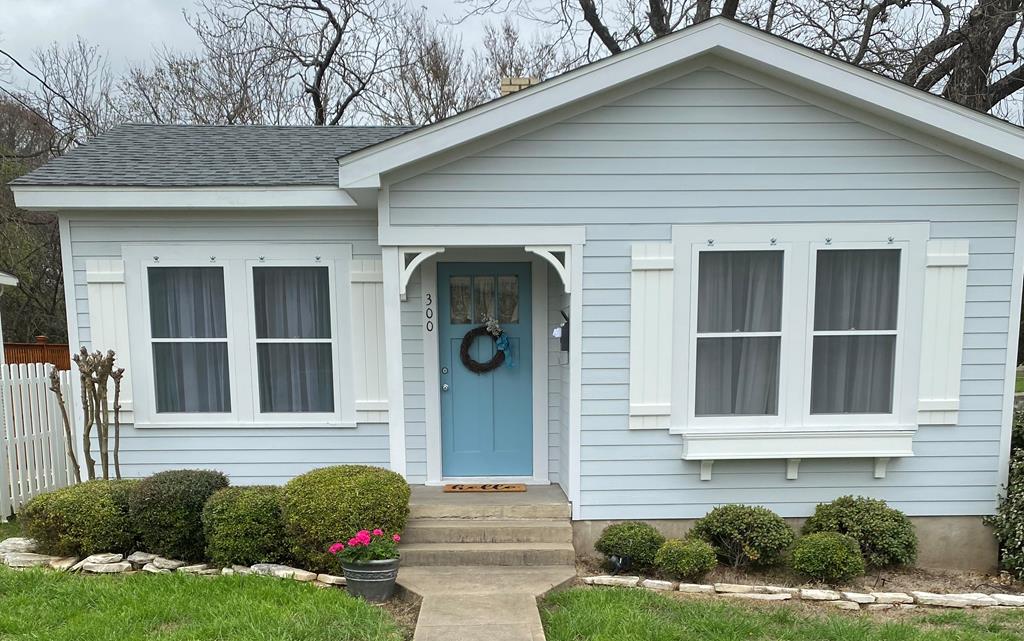 300 W Austin Street Fredericksburg TX 78624