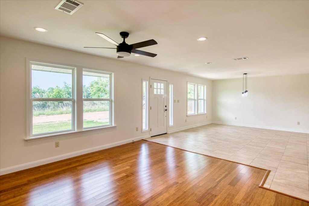 1211 Collins Street Mason TX 76856