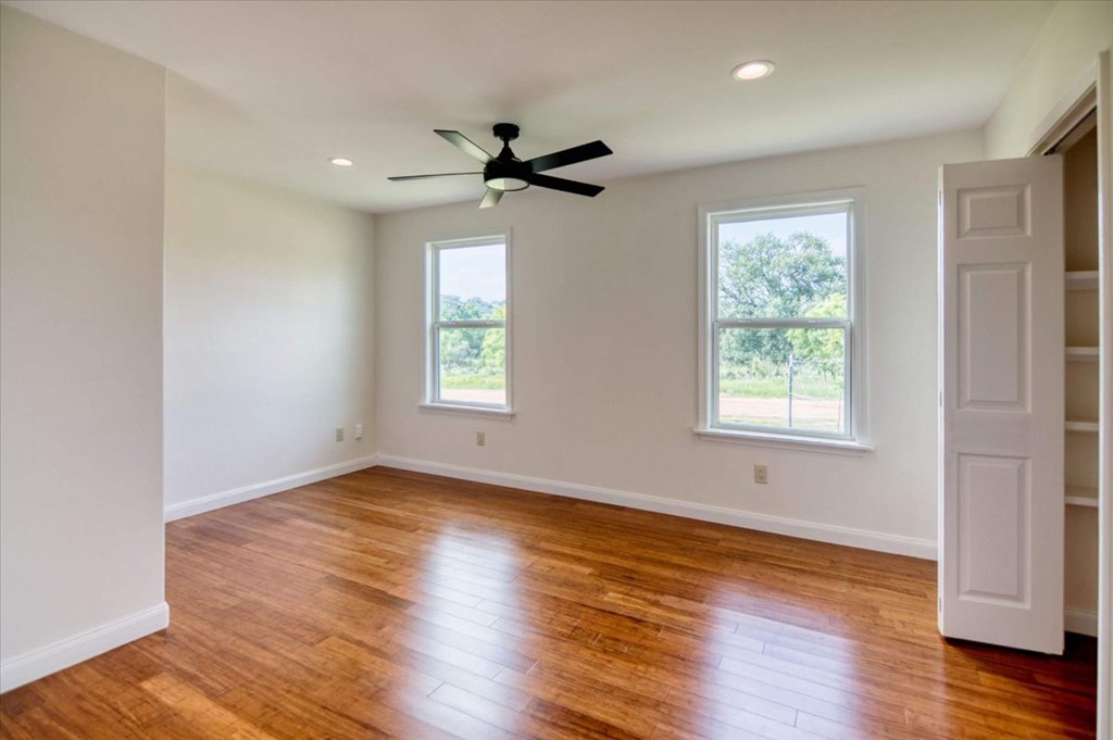 1211 Collins Street Mason TX 76856