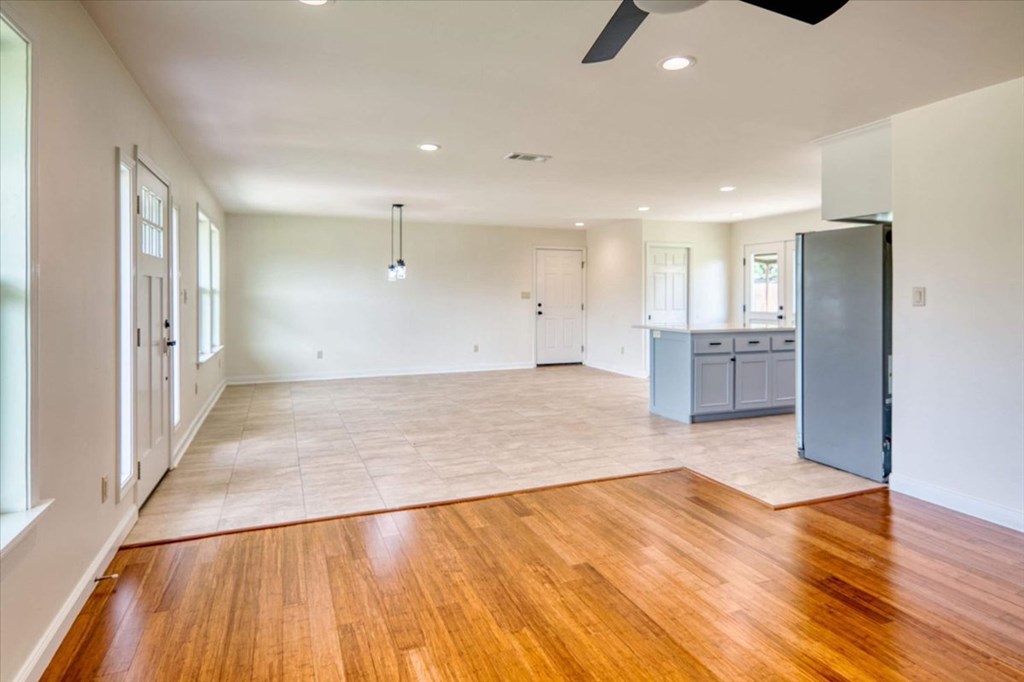 1211 Collins Street Mason TX 76856