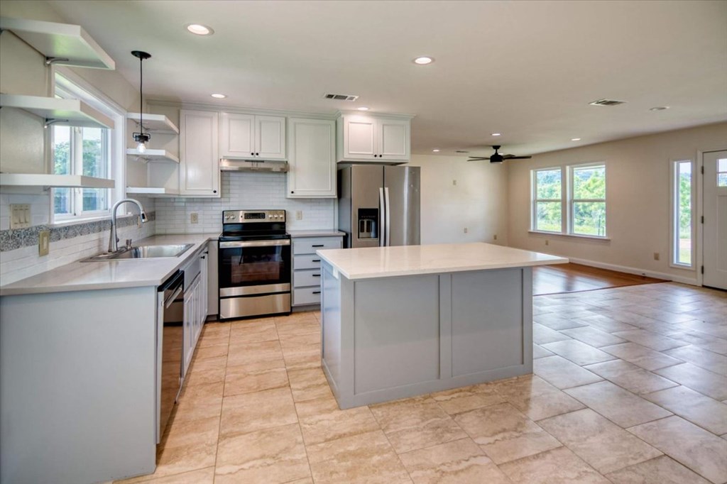 1211 Collins Street Mason TX 76856