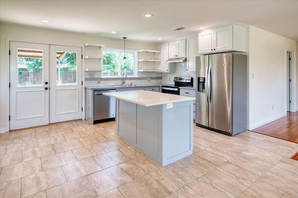 1211 Collins Street Mason TX 76856