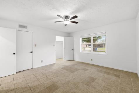 301 N Manor Drive Kerrville TX 78028