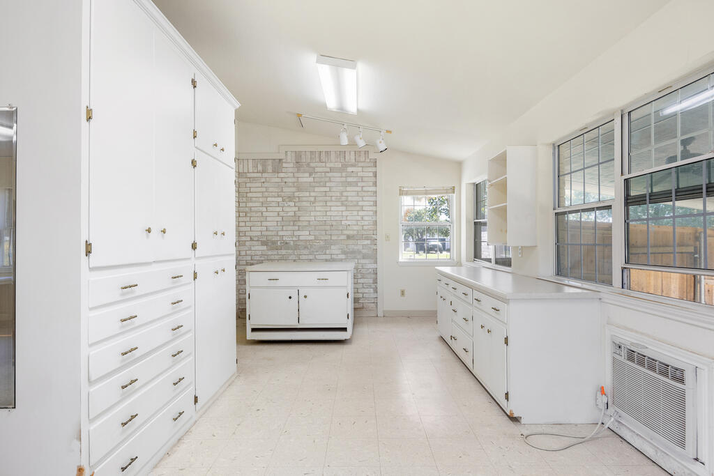 103 Crockett Drive Kerrville TX 78028