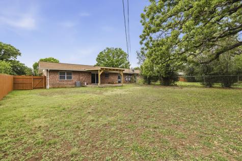 301 N Manor Drive Kerrville TX 78028