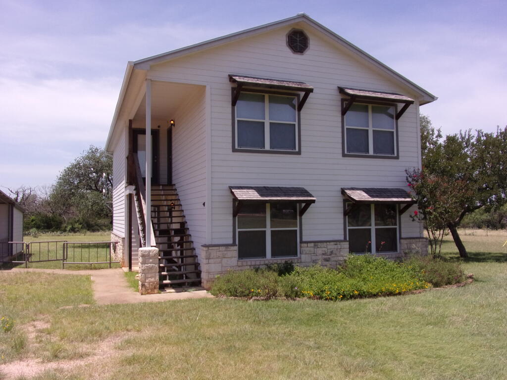 179 S Two Friends Trail Johnson City TX 78636