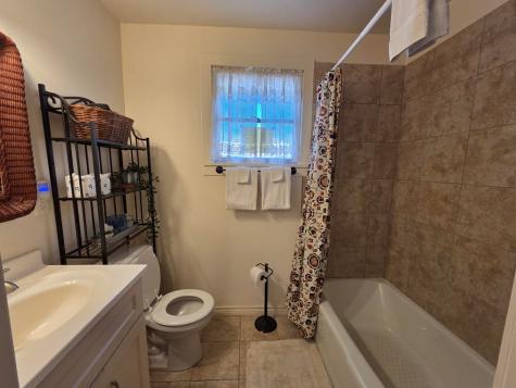 1006 E Highway Street Fredericksburg TX 78624
