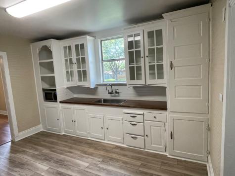 422 S Orange Street Fredericksburg TX 78624