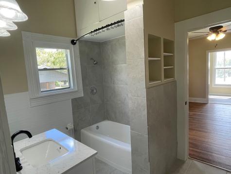 422 S Orange Street Fredericksburg TX 78624
