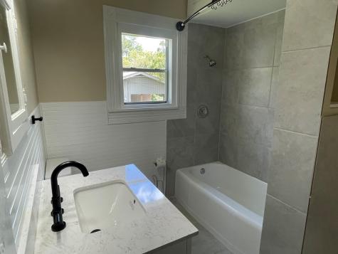 422 S Orange Street Fredericksburg TX 78624