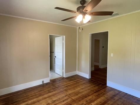 422 S Orange Street Fredericksburg TX 78624